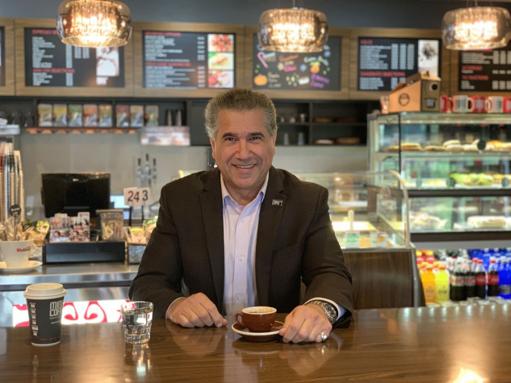 Ardavan Motamedi, Minuti Coffee